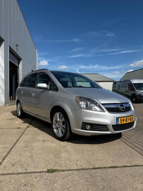 Opel Zafira 2.2 | Benzine | Cosmo | Veel vernieuwd!, Auto's, Opel, Particulier, Zafira, ABS, Airbags, Airconditioning, Bluetooth