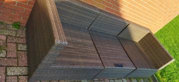 Gratis lounge bank  beschikbaar voor biedingen