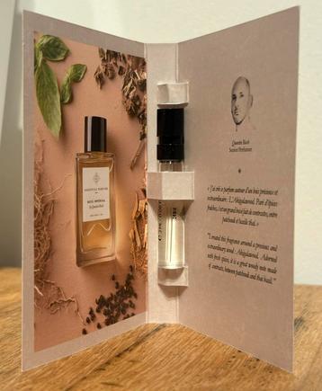 Bois Imperial Essential Parfums 2ml sample decant beschikbaar voor biedingen