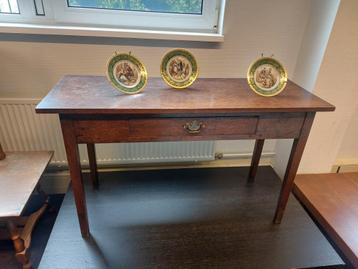antieke sidetable ( 500836) beschikbaar voor biedingen