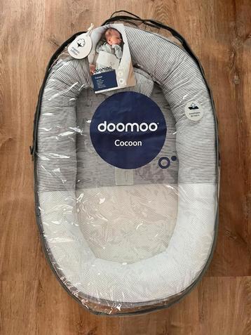Doomoo Cocoon nestje beschikbaar voor biedingen