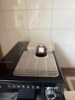 Melitta Caffeo E970 Volautom.. 2x bonenreservoir. Vanaf €150, Ophalen, Afneembaar waterreservoir, Gebruikt, Koffiemachine