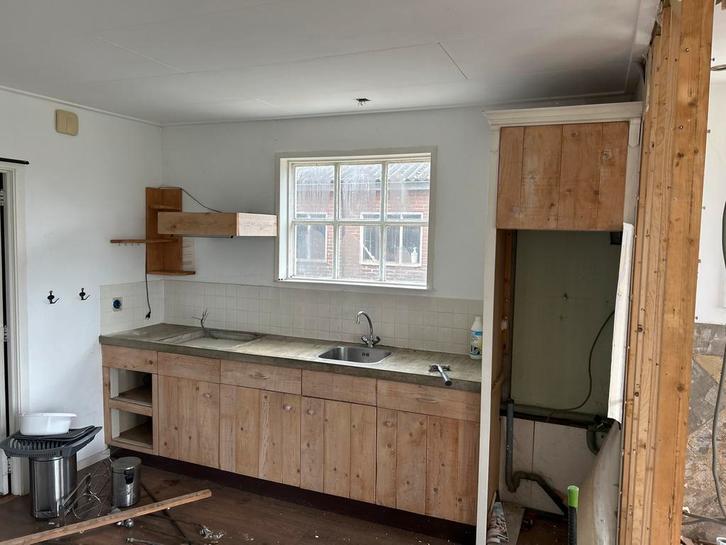 Steigerhouten keuken, Huis en Inrichting, Keuken | Complete keukens, Gebruikt, Hoekkeuken, Bruin, Graniet of Steen, Ophalen