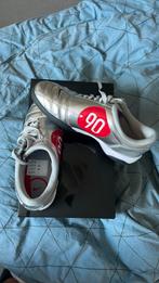 Total 90 zilver/rood nieuw (maat 41), Verzenden, Nieuw, Overige kleuren