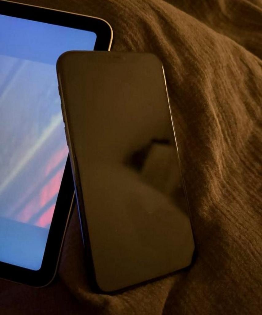 Iphone 11 pro, Telecommunicatie, Mobiele telefoons | Apple iPhone, Ophalen, IPhone 11, Zo goed als nieuw, 64 GB