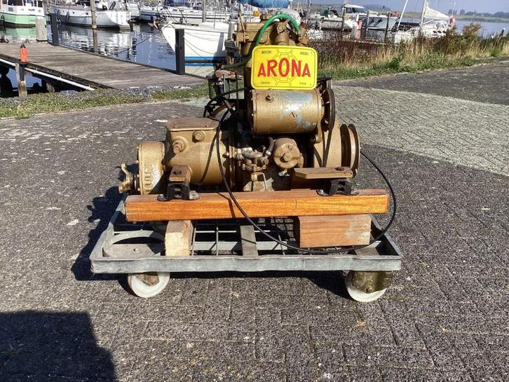 Inboard diesel motor Arona 11 pk als nieuw, Watersport en Boten, Motorboten en Motorjachten, Zo goed als nieuw, Staal, Diesel