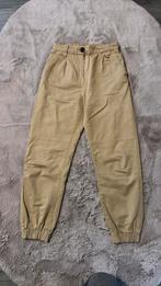 Bershka beige cargo broek dames maat 36, Beige, Ophalen of Verzenden, Zo goed als nieuw, Maat 36 (S)
