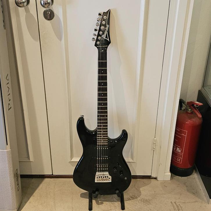 Ibanez Roadstar RG140 Gitaar Black, Muziek en Instrumenten, Snaarinstrumenten | Gitaren | Elektrisch, Gebruikt
