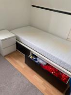 IKEA Bed met elektrischelatte boden ,2 laden en kast, Ophalen of Verzenden, Zo goed als nieuw, Eenpersoons