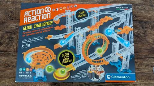 Action & Reaction racebaan Glow Challenge, Kinderen en Baby's, Speelgoed | Racebanen, Zo goed als nieuw, Racebaan, Handmatig, Overige merken