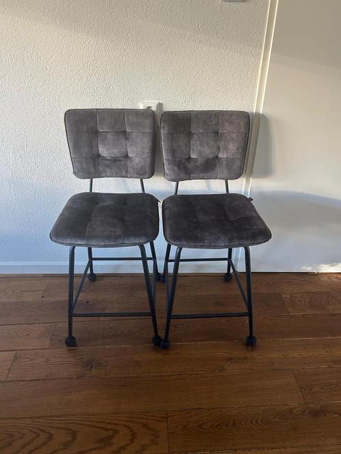 2 Grijszwarte Henders en Hezel manou Barkrukken zgan, Huis en Inrichting, Stoelen, Zo goed als nieuw, Twee, Metaal, Zwart, Ophalen