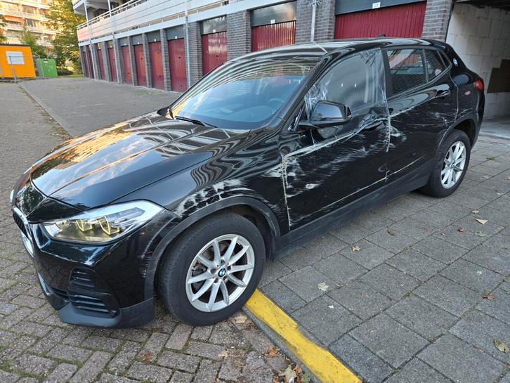 BMW X2 16D bj 11/2022 zeer lichte schade, Auto diversen, Schadeauto's, BMW, Automaat, Diesel, SUV of Terreinwagen, Zwart, Ophalen