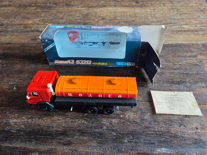 Kamaz 53212 Novoexport Sovjet melktruck 1/43, Hobby en Vrije tijd, Modelauto's | 1:43, Gebruikt, Ophalen of Verzenden