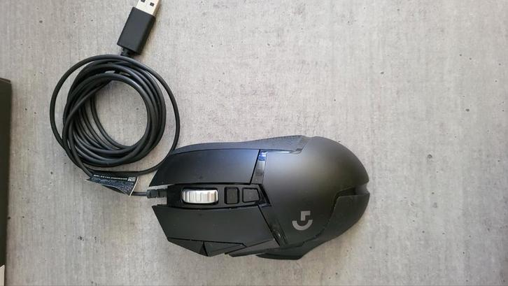 Logitech G502 HERO, Computers en Software, Muizen, Zo goed als nieuw, Muis, Rechtshandig, Bedraad, Gaming muis, Ophalen