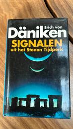 Erich von Daniken - Signalen uit het stenen tydperk, Boeken, Erich von Daniken, Ophalen of Verzenden, Zo goed als nieuw