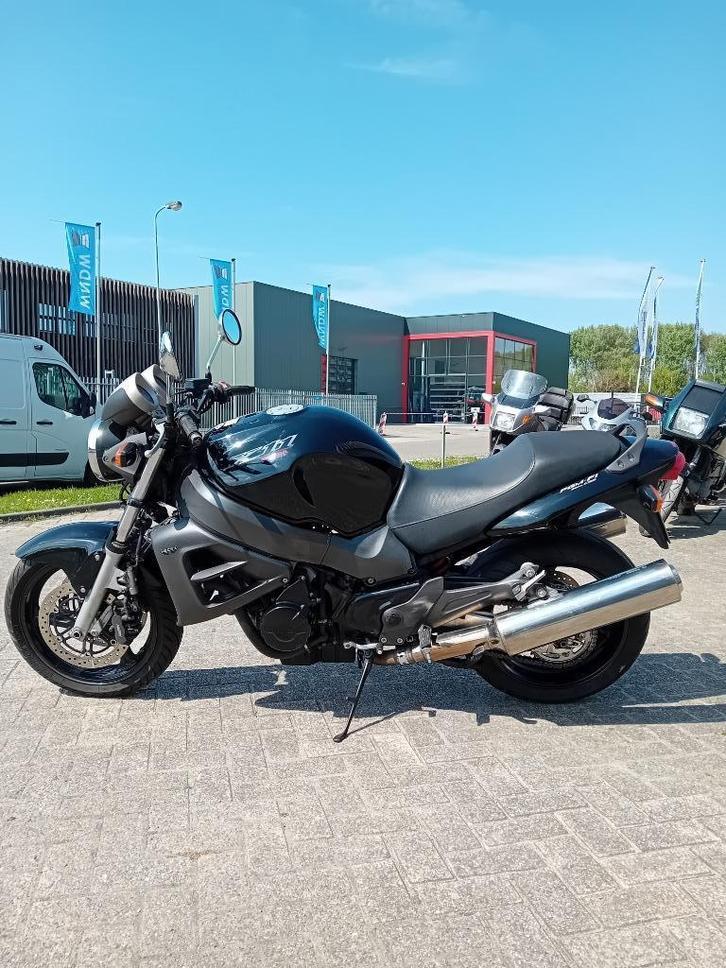 Honda X 11, Motoren, Motoren | Honda, Bedrijf, Naked bike, meer dan 35 kW, 4 cilinders, Ophalen