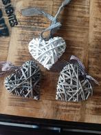 3 mooie hartjes samen 1.00, Ophalen, Zo goed als nieuw