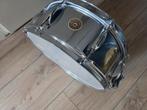 14 inch snare met nieuw Pearl gaas vel t.w.v. 23 euro, Ophalen, Gebruikt, Drums of Percussie