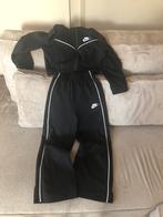Nike trainingspak meisje 122/128, Ophalen of Verzenden, Zo goed als nieuw, Meisje