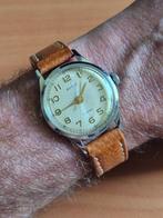 Horloge Boijna Russisch vintage loopt prima!, Staal, Polshorloge, Ophalen, Overige merken