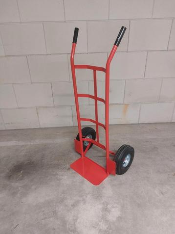 Nieuwe steekwagen  beschikbaar voor biedingen