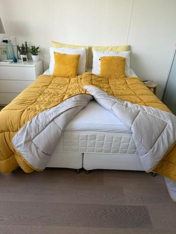 GRATIS OPHALEN: Tweepersoonsbed met matras