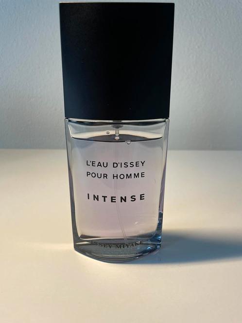 Issey Miyake L’eau d’issey intense 3ml sample, Sieraden, Tassen en Uiterlijk, Uiterlijk | Parfum, Zo goed als nieuw, Verzenden