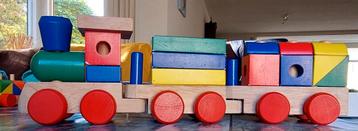 Houten Speelgoed Trein - Kleurrijk! beschikbaar voor biedingen
