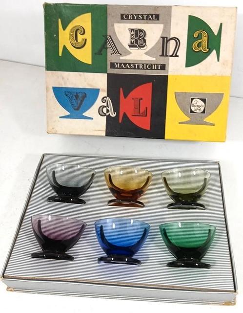 Carnavalsglas servies Kristal Uni Maastricht (K1), Antiek en Kunst, Antiek | Glas en Kristal, Verzenden