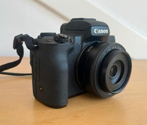 Canon M50 + ef-m 22mm f2 + 3 accu + tasje, Audio, Tv en Foto, Fotocamera's Digitaal, Zo goed als nieuw, Canon, Geen optische zoom