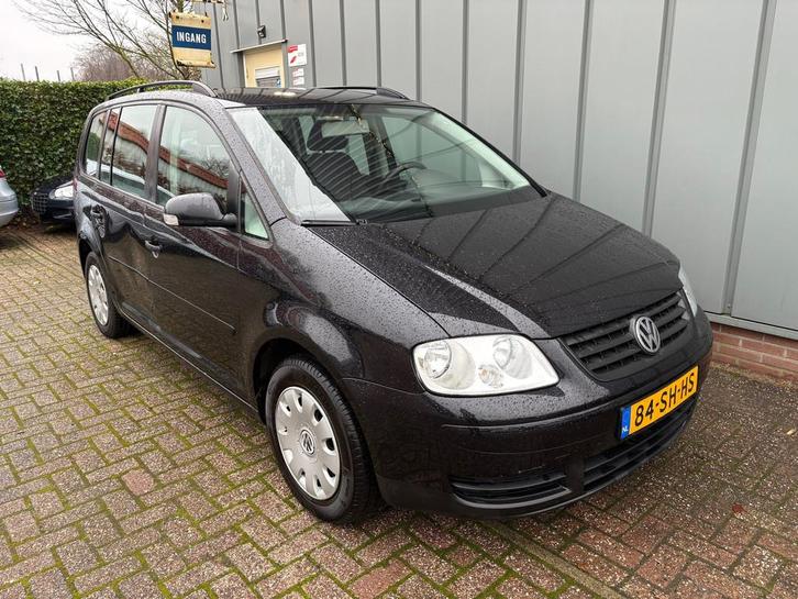 Volkswagen Touran 1.6-16V FSI Business NAP//AIRCO//CRUISE//T, Auto's, Volkswagen, Bedrijf, Te koop, Touran, ABS, Airbags, Airconditioning