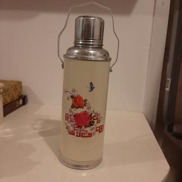 Vintage Thermoskan met Bloemenmotief beschikbaar voor biedingen