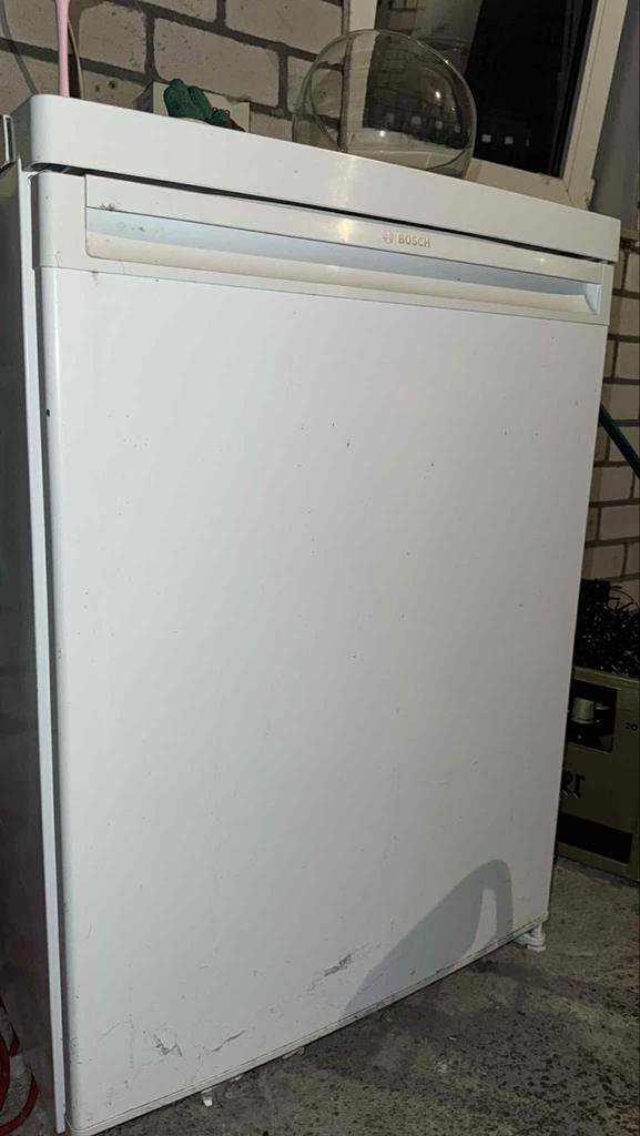 Bosch Koelkast - Compact Model, Witgoed en Apparatuur, Koelkasten en IJskasten, Gebruikt, Zonder vriesvak, Minder dan 75 liter