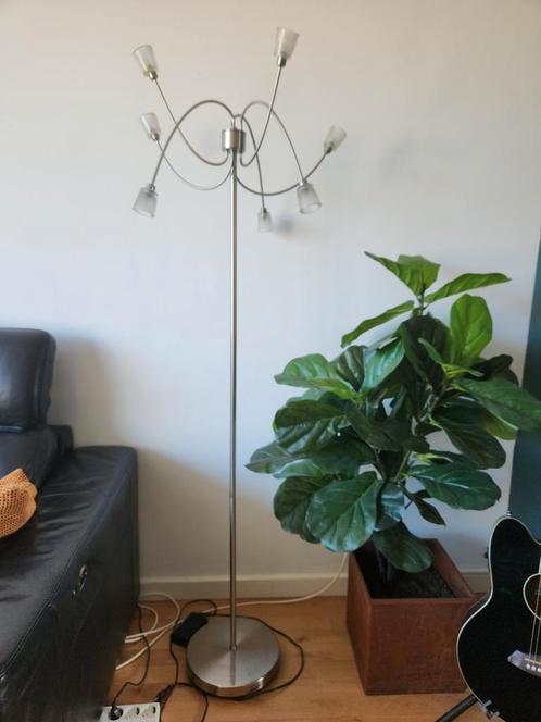 Lamp gratis op te halen, Huis en Inrichting, Lampen | Vloerlampen, Gebruikt, 150 tot 200 cm, Glas, Metaal, Ophalen
