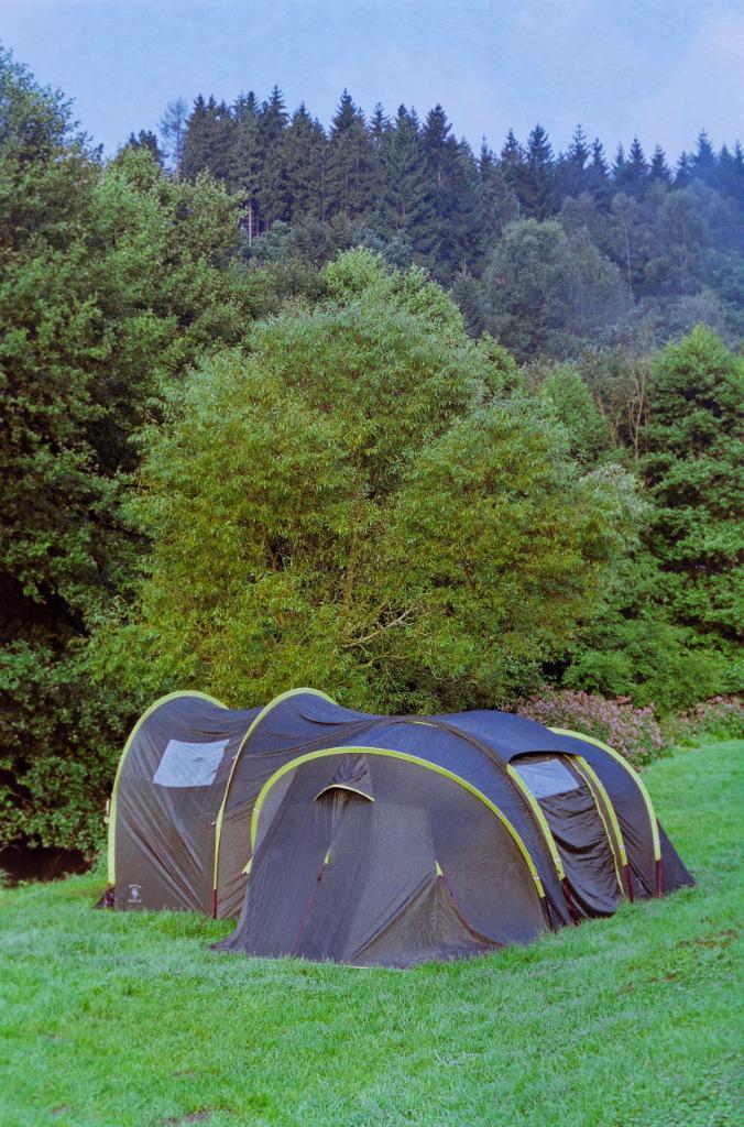 4-6 persoonstent Wildebeast Kiaora, als nieuw, Caravans en Kamperen, Tenten, tot en met 4, Zo goed als nieuw, Ophalen of Verzenden