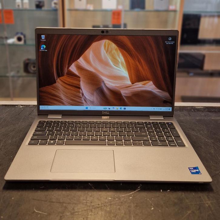 Dell Latitude 5520 Intel Core i7-1185G7 V Pro 16GB 512GB SSD, Computers en Software, Windows Laptops, Zo goed als nieuw