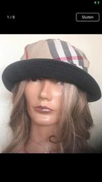 Burberry Bucket hat reversible zwart ruit, Kleding | Heren, Hoeden en Petten, Hoed, Ophalen of Verzenden, 57 cm (M, 7⅛ inch) of minder