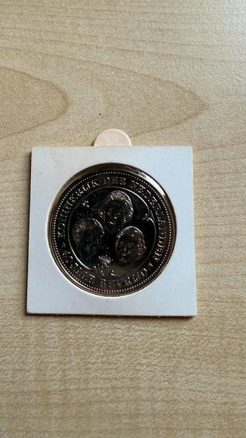 Verzilverde Medaille 40 Jaar Bevrijding beschikbaar voor biedingen