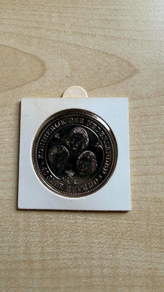 Verzilverde Medaille 40 Jaar Bevrijding, Postzegels en Munten, Munten | Nederland, Losse munt, Overige waardes, Koningin Beatrix