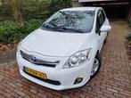 Toyota Auris 1.8 Full Hybrid Aspiration Limited, Auto's, Toyota, Gebruikt, 4 cilinders, Wit, 26 km/l