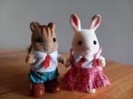 Sylvanian families konijn/eekhoorn/schoolkleding, Kinderen en Baby's, Speelgoed | Poppenhuizen, Ophalen of Verzenden, Gebruikt