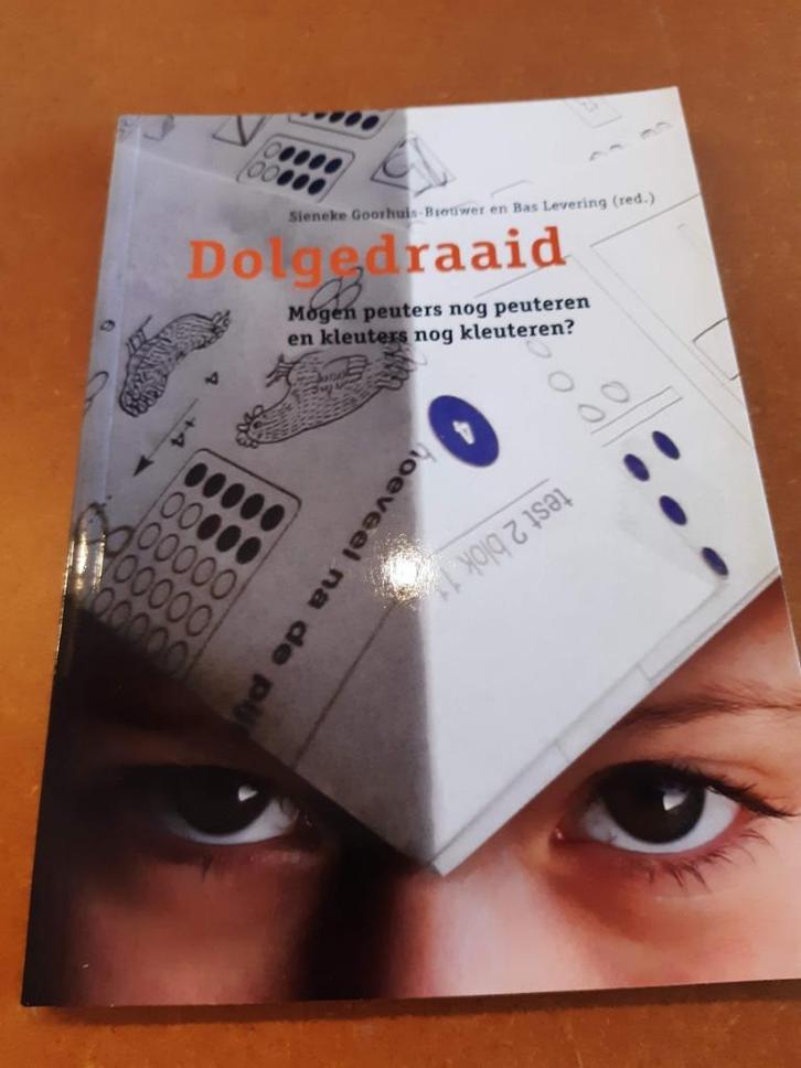 Boek: Dolgedraaid, Boeken, Studieboeken en Cursussen, Gelezen, Niet van toepassing, Ophalen of Verzenden