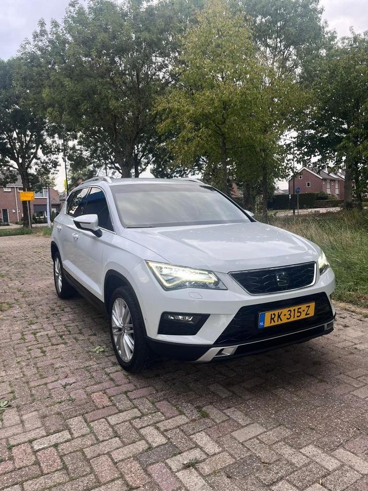 Seat Ateca 1.4 TSI 110KW DSG 2018 Wit, Auto's, Seat, Particulier, Ateca, 360° camera, Achteruitrijcamera, Airbags, Airconditioning