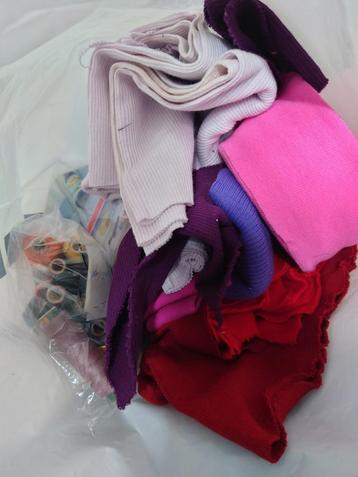 Grote Opruiming Fournituren & Boordstof beschikbaar voor biedingen