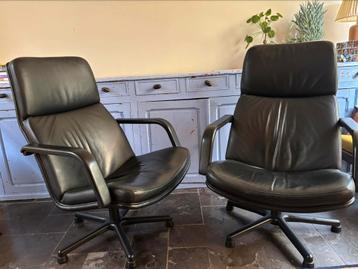 Artifort f154 Harcourt fauteuils vintage design zwart leer beschikbaar voor biedingen