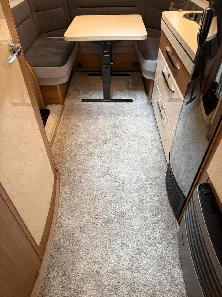 Tapijt set uitneembaar nieuw! Hobby Excellent Edition 540 UL, Huizen en Kamers, Kamers te huur