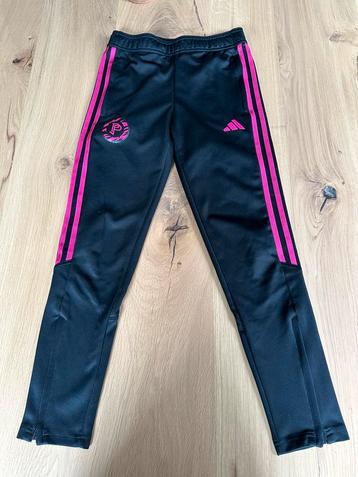 Trainingsbroek Adidas Pogba zwart met roze mt 158 beschikbaar voor biedingen