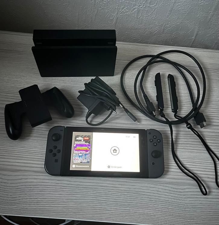 Nintendo Switch Compleet (Ophalen in Zonhoven), Spelcomputers en Games, Spelcomputers | Nintendo Switch, Zo goed als nieuw, Switch Original