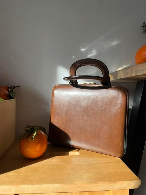 vintage en leuk, Sieraden, Tassen en Uiterlijk, Tassen | Reistassen en Weekendtassen, Zo goed als nieuw, Ophalen of Verzenden