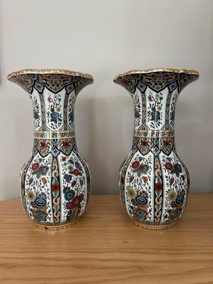 Trompetvaas Petrus Regout 2 stuks. Puntgaaf., Antiek en Kunst, Antiek | Vazen, Ophalen of Verzenden